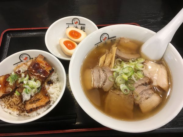 「喜多方ラーメン」@喜多方ラーメン 坂内 四日市駅前店の写真