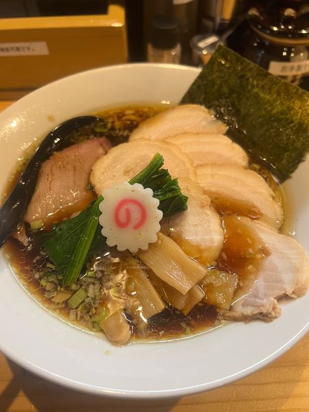 「中華蕎麦醤油　肉マシ」@麺道 六善の写真