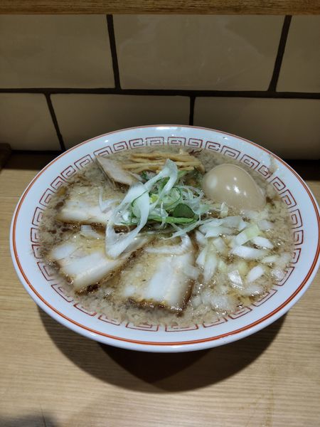 「無化調醤油らーめん＋チャーシュー、煮卵」@きたかた食堂の写真
