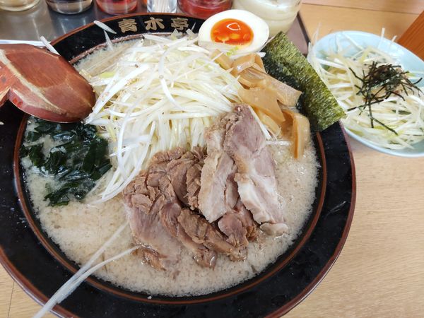 「定番ネギチャーシュー＋ネギ＋ネギ丼」@ラーメン青木亭 戸田店の写真