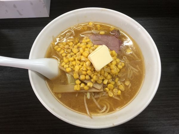 「バターコーン味噌880円」@手打 焔の写真