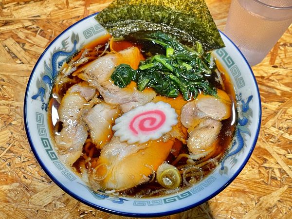 「ラーメン　少なめ　700」@生姜正油ラーメン専門店 たかのの写真