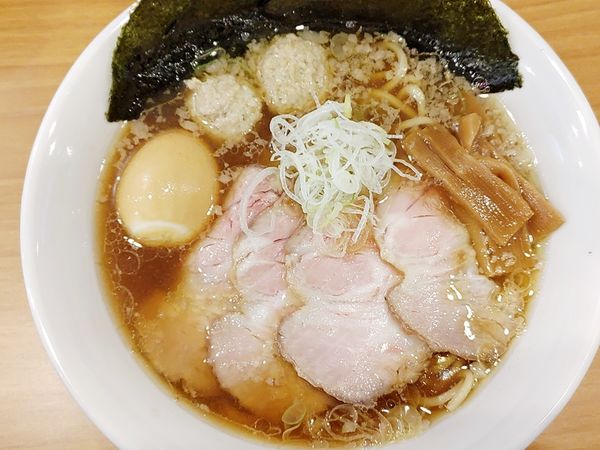 「全部のせ醤油らーめん」@しののめヌードルの写真