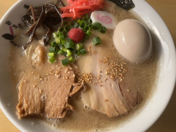 「しおとんこつ850円」@麺屋しん蔵の写真