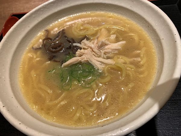 「鶏パイタン麺」@水炊き・焼鳥・鶏餃子 とりいちず 水道橋店の写真