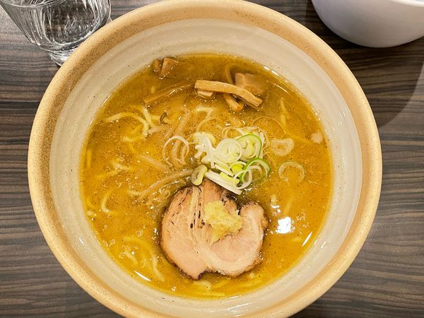 「味噌　油少なめ　半麺　800」@らーめん 福籠の写真