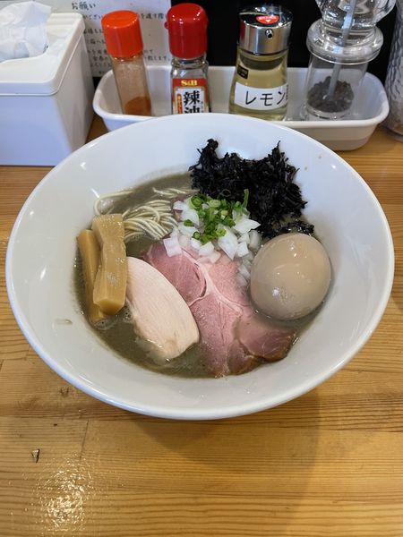 「濃厚煮干ラーメン＋味玉」@煮干らーめん 川むらの写真
