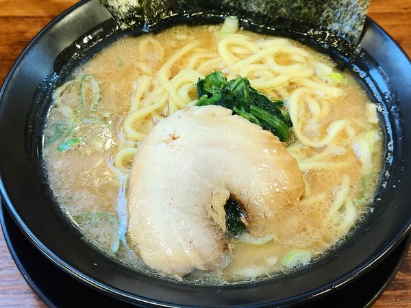 「豚骨ラーメン」@横浜家系ラーメン 巣鴨家の写真