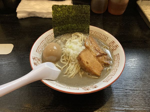 「濃厚煮干ソバ」@中華ソバ 伊吹の写真