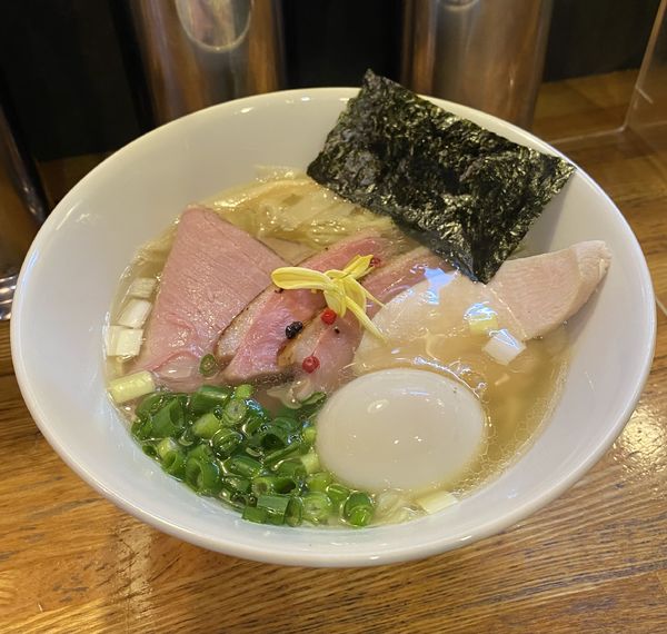 「[限定] 丸鴨の中華そば (塩で) ￥1280」@麺庵 小島流の写真