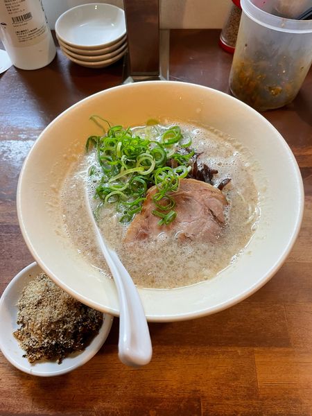 「博多豚骨ラーメン」@幸心堂の写真