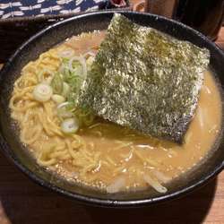 味噌ラーメン大盛り