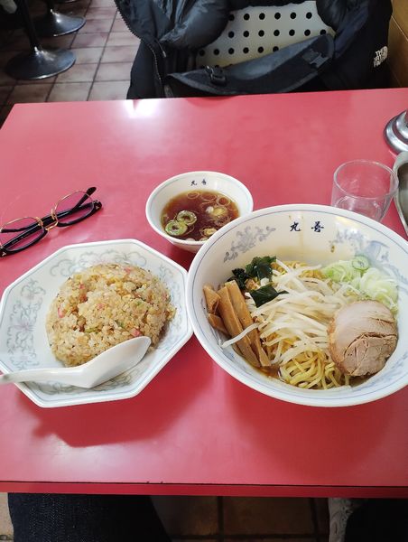 「セット（みそチャーハン+油そば）1000円」@中華料理 丸善の写真