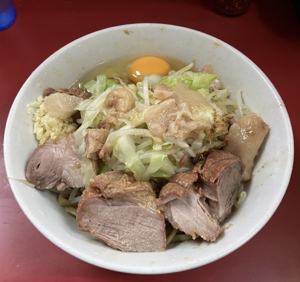 「汁なし小豚＋生たまご」@ラーメン二郎 環七一之江店の写真