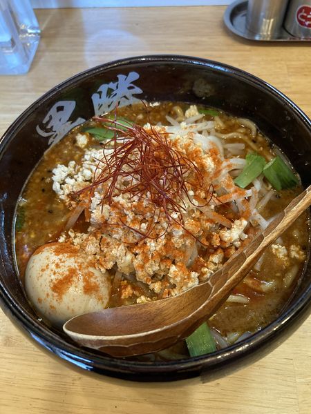 「辛味噌らーめん」@味噌らーめん専門 黒勝の写真