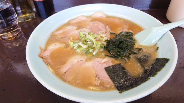 「チャーシューメン　カタメ　¥850」@ラーメンショップ 八王子新滝山街道店の写真
