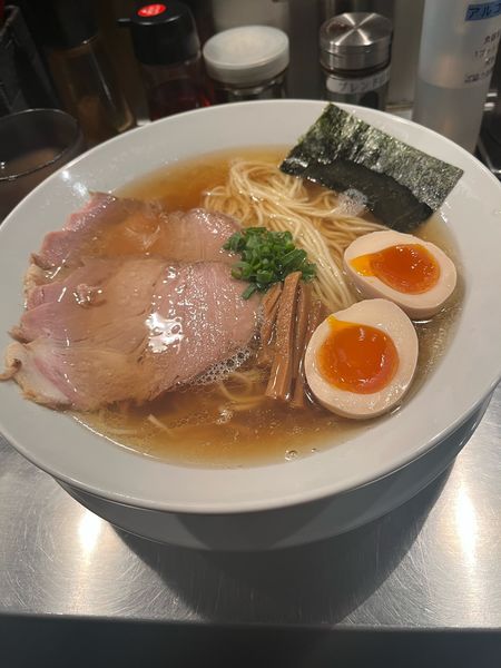 「金色煮干し中華」@麺屋 愛心 TOKYO 町屋店の写真