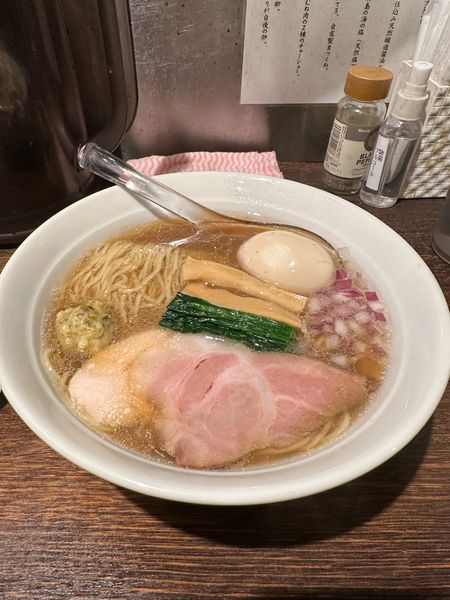 「『味玉貝出汁醤油そば』　950円」@貝出汁 中華そば 竹祥の写真