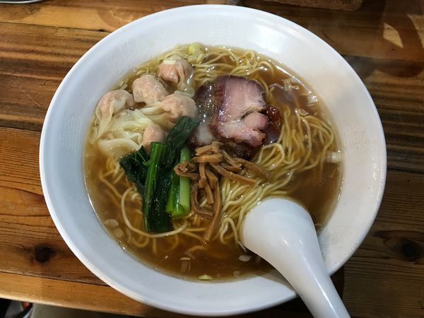 「ワンタン麺 大盛　1100円」@らーめん穀雨の写真