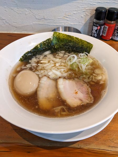 「中華そば＋味玉」@海の家 アゼリアの写真