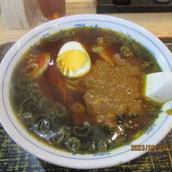 カレーラーメン 700円