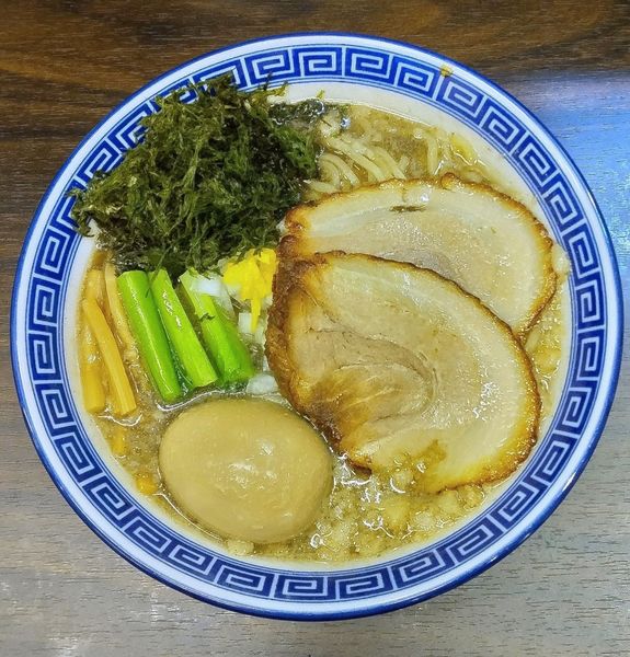 「味玉烏賊背脂煮干中華そば 1000円」@錦糸町中華そば さん式の写真
