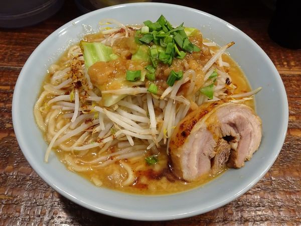 「すごい味噌ラーメン（950円）ヤサイ普通アブラマシ」@立川マシマシの写真