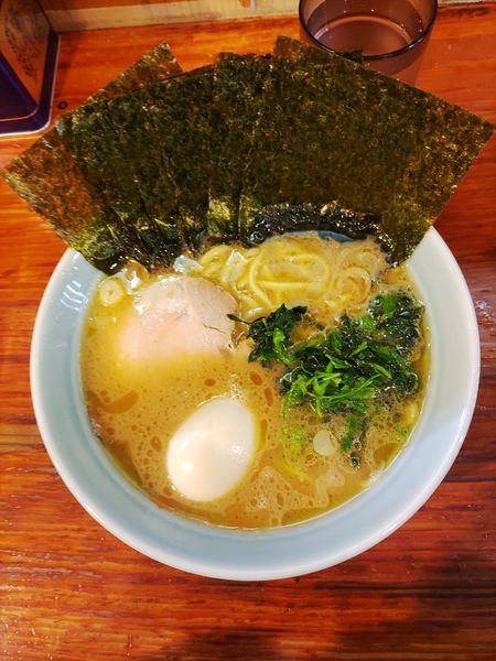 「ラーメン+味付半熟玉子+のり多め」@萬家の写真