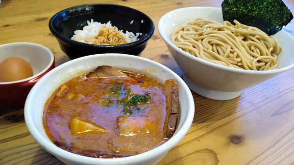 「海老つけめん(肉増し･味玉入り)+大盛り+エビ油TKG　他」@らーめん いつ樹 本店の写真