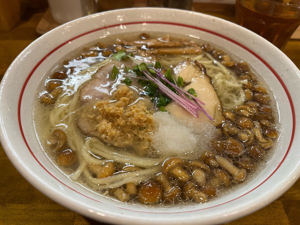 「なめこ塩生姜らー麺」@麺屋 ぬまたの写真