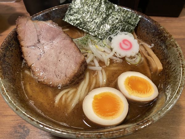 「味玉中華そば 中太麺（880円）」@中華そば 志の田の写真