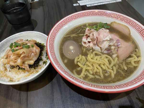 「限定味玉ニボリンちょ醤油麺+チャーシュー丼 1100+300」@ヌードルボウズ n坊の写真