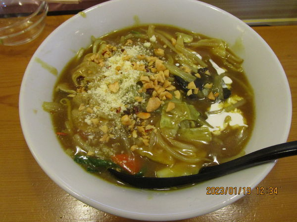 「カレーラーメン 900円」@美華の写真