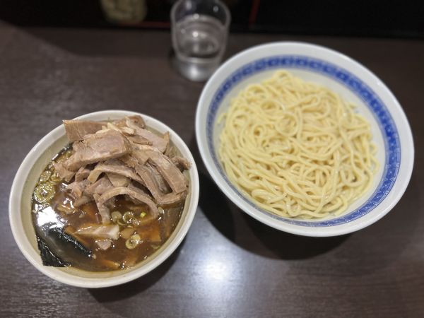 「つけ麺並(250g) 1000円＋チャーシュー350円」@中華そば べんてんの写真