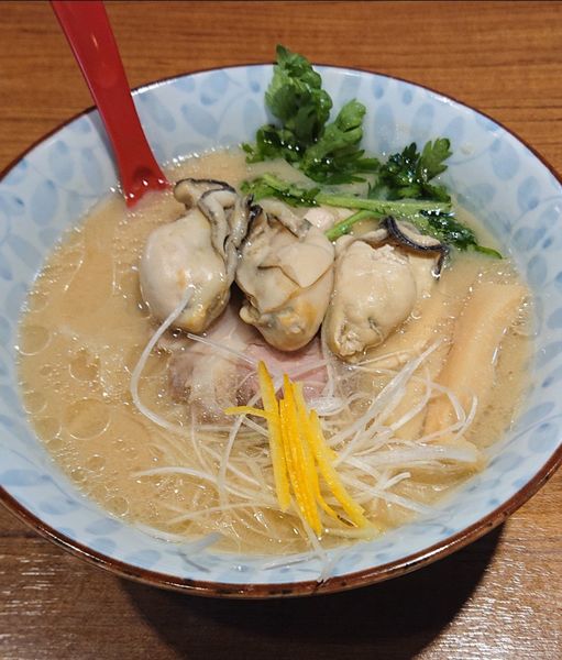 「【限定】冬の牡蠣そば  白味噌仕立て」@寿製麺よしかわ 川越店の写真