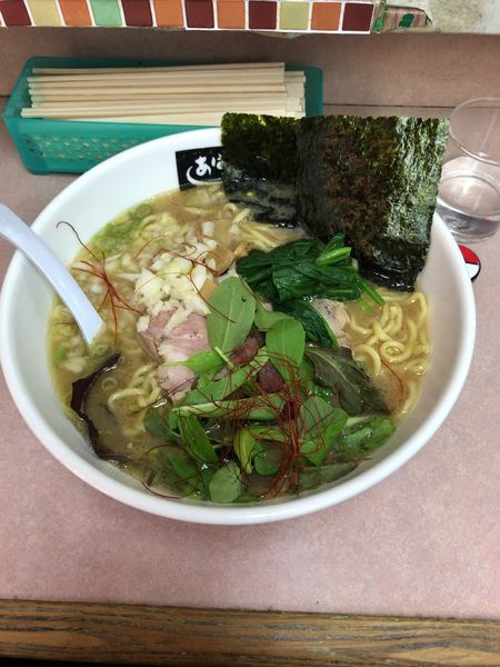 「ラーメン(大盛り)」@横浜ラーメン あばん 上尾西口駅前店の写真