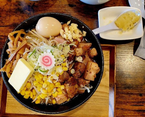 「特製濃厚みそ」@自家製中華そば 麺の虜の写真