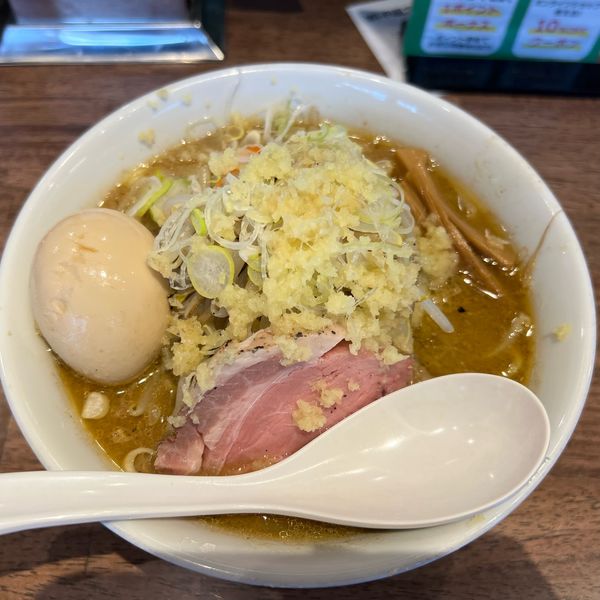 「熟淡白みそらーめん　野菜増し　味玉」@麺屋 翔 みそ処の写真