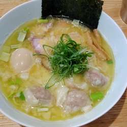 白湯そば+煮玉子+肉ワンタン