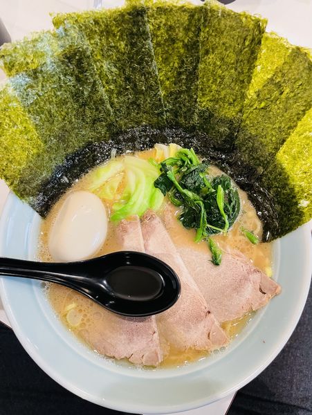 「府中家STラーメン 1100円」@横浜家系ラーメン 府中家の写真