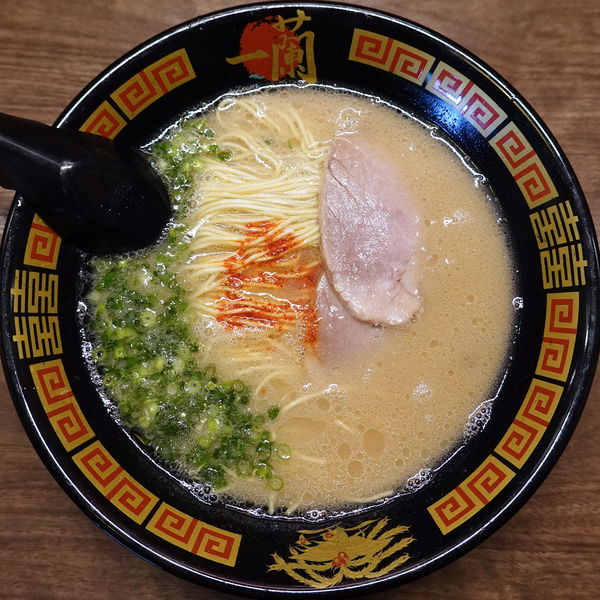 「天然とんこつラーメン 980円」@一蘭 本社総本店の写真