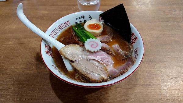 「鶏がら中華＋レアチャーシュー」@らぁ麺 ここんの写真