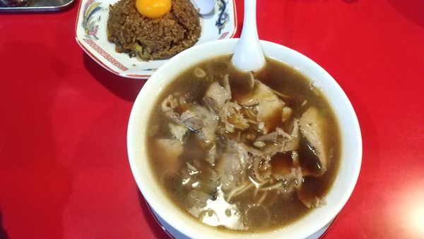 「中華そば、ヤキメシ1/2、卵」@末廣ラーメン本舗 仙台駅前分店の写真