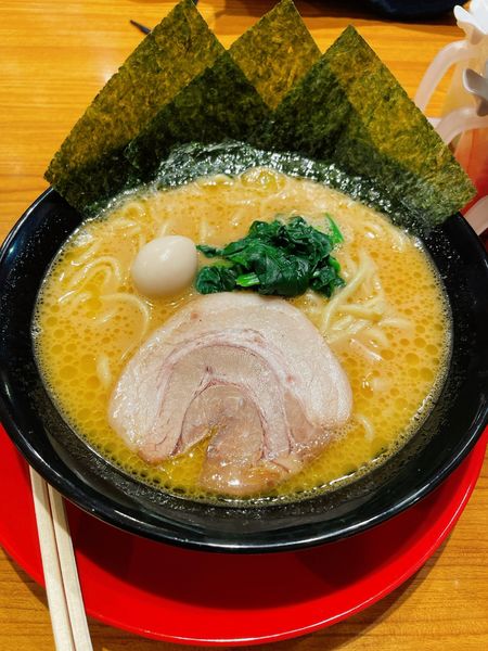 「家系ラーメン」@横浜家系ラーメン 角蔵家の写真
