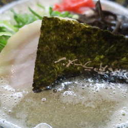 博多元祖豚骨ラーメン 680円