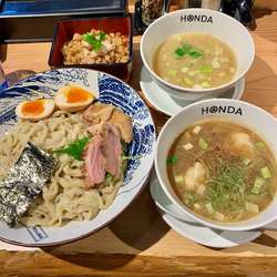 自家製手揉みつけめん特上（醤油）大盛り＋おかわりつけスープ（塩）＋大山どり重