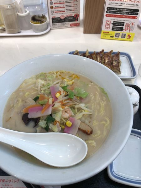 「長崎ちゃんぽん」@リンガーハット 新宿東宝ビル店の写真