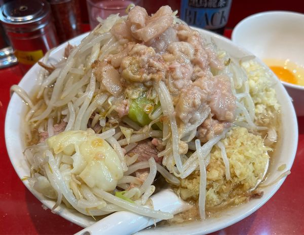 「ラーメン 小 +玉子 +ショウガ　ヤサイニンニクアブラ」@ラーメン二郎 西台駅前店の写真