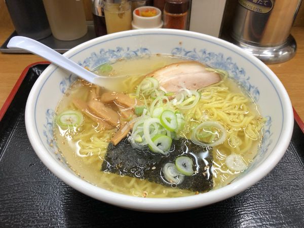 「塩ラーメン」@福しん 新宿小滝橋店の写真