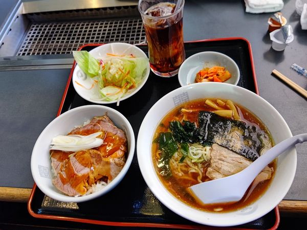 「日替わりランチ(醤油ラーメン＋チャーシュー丼)740円」@朝鮮飯店 高崎駅西口店の写真